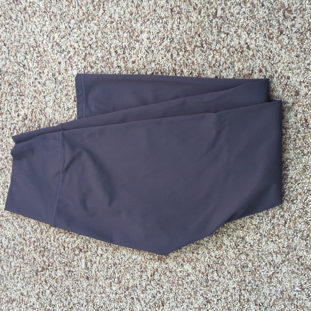 Everlane ReNew leggings